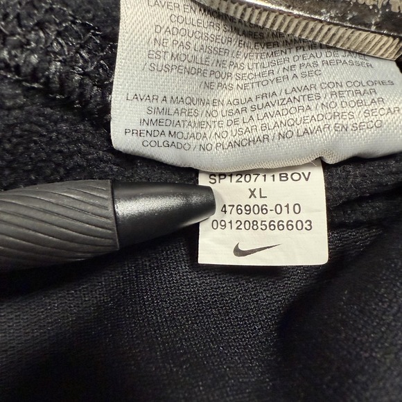 Nike Therma Fit Hoodie Mens XL Black Volt Swoosh Pullover Sweatshirt Athletic - Picture 5 of 10